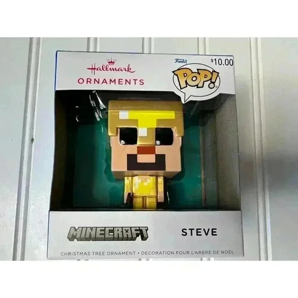 Funko POP Hallmark Minecraft Steve Golden Armor Christmas Tree Ornament - NEW - Picture 1 of 2